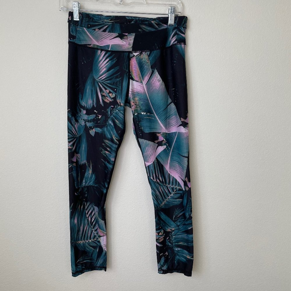 Fabletics Palm Tropical Print Crop Leggings Pocket